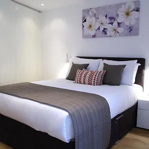 Smart Bridge Aparthotel