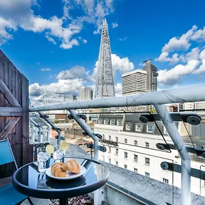 Bridge Penthouse - Luxury Apartment