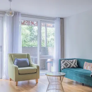 Brand New Flat With Car Park Apartment